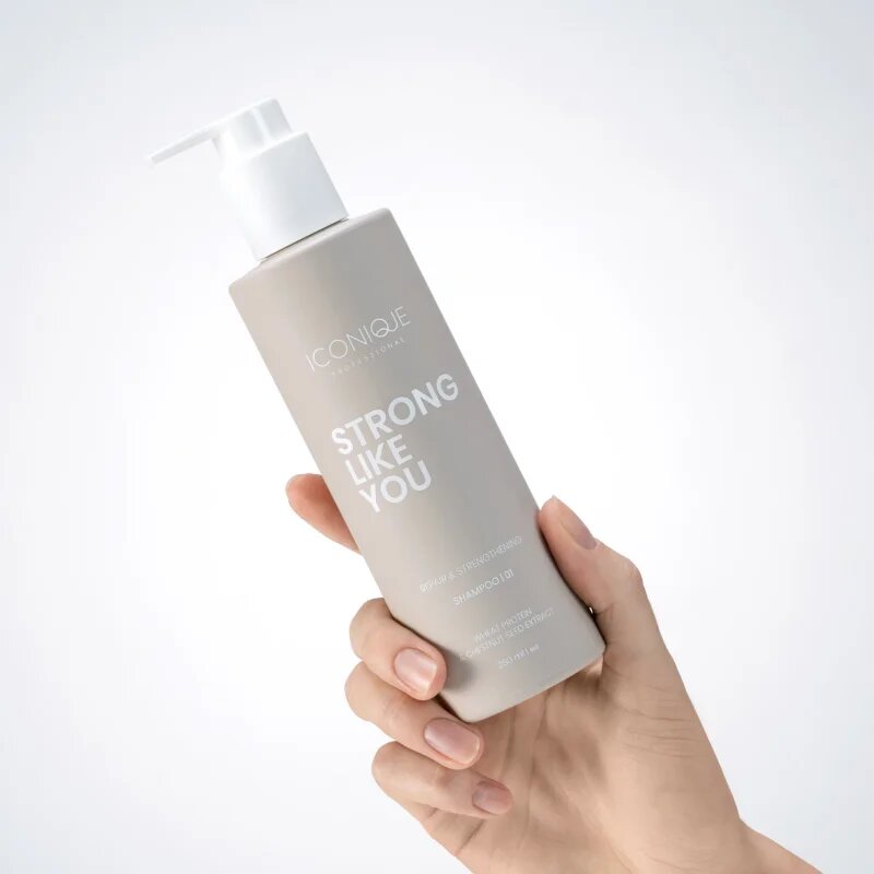ICONIQUE Professional STRONG LIKE YOU Repair & Strengthening регенериращ шампоан за увредена коса 250 мл.