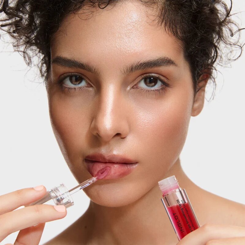 Inglot Juicy Lips Smoothing Lip Oil хидратиращо олио за устни цвят Wild Strawberry 4 мл.