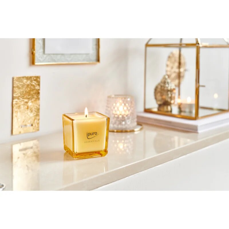 ipuro Essentials Soft Vanilla ароматна свещ 125 гр.