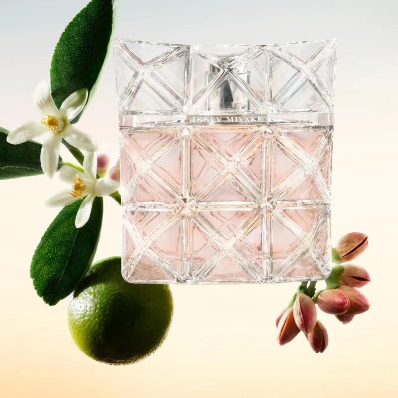 Issey Miyake Lumière D'issey парфюмна вода за жени 30 мл.