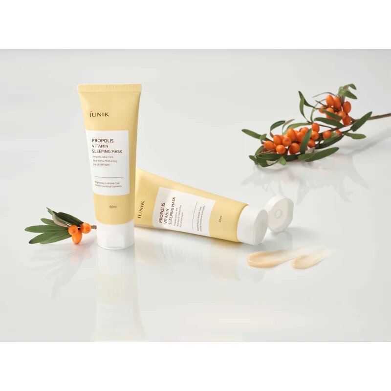iUnik Propolis Vitamin нощна маска за възстановяване на кожата с мултивитаминен комплекс 60 мл.