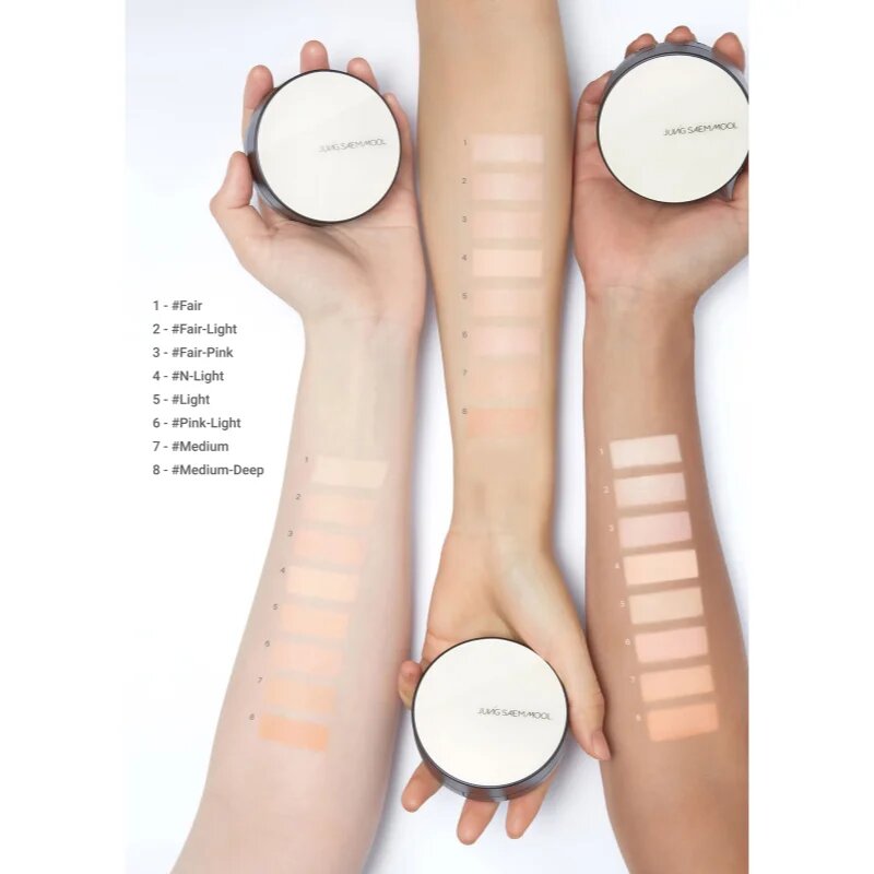 JUNG SAEM MOOL Essential Skin Nuder Cushion озаряващ фон дьо тен пълнител цвят Pink Light 14 гр.