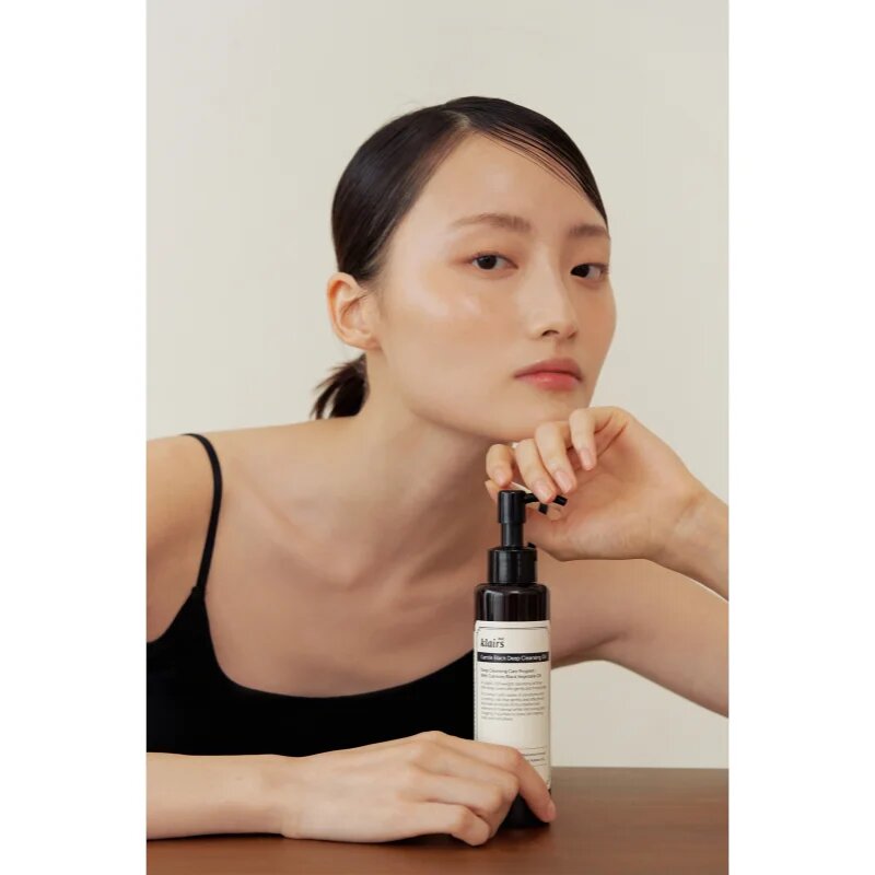 Klairs Gentle Black Deep Cleansing Oil дълбоко почистващо олио за мазна кожа 150 мл.