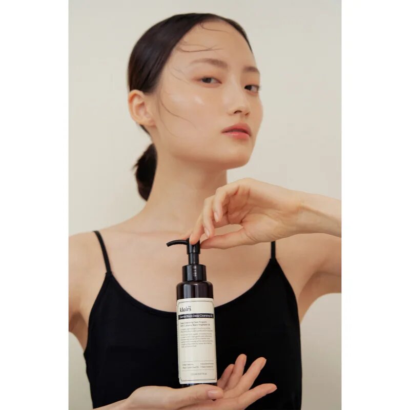 Klairs Gentle Black Deep Cleansing Oil дълбоко почистващо олио за мазна кожа 150 мл.