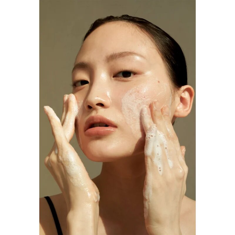 Klairs Gentle Black Fresh Cleansing Oil нежно почистващо олио за мазна кожа 150 мл.