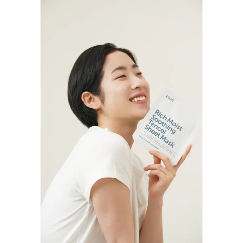 Klairs Rich Moist Soothing Tencel Sheet Mask успокояваща платнена маска с хидратиращ ефект 25 мл.