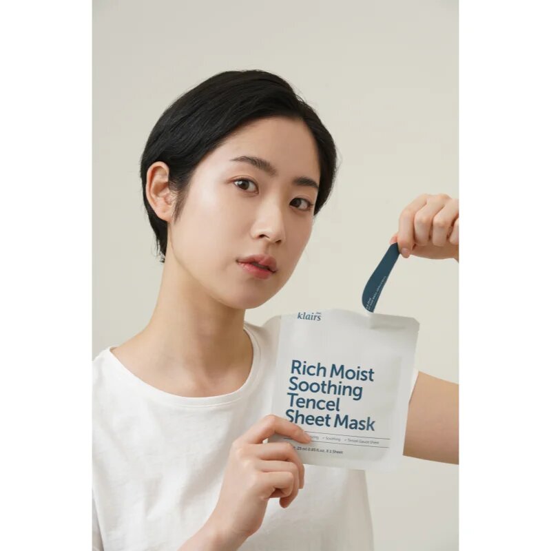 Klairs Rich Moist Soothing Tencel Sheet Mask успокояваща платнена маска с хидратиращ ефект 25 мл.