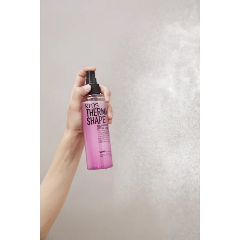 KMS Thermashape Quick Blow Dry стилизиращ защитен спрей за коса за по-бързо оформяне на прическата със сешоар 200 мл.