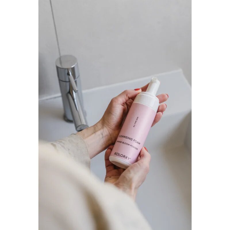 Kolorky Cleansing Foam нежна почистваща пяна Spring Bloom Powder 150 мл.