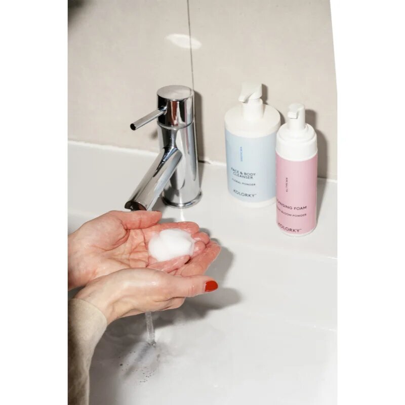 Kolorky Cleansing Foam нежна почистваща пяна Spring Bloom Powder 150 мл.