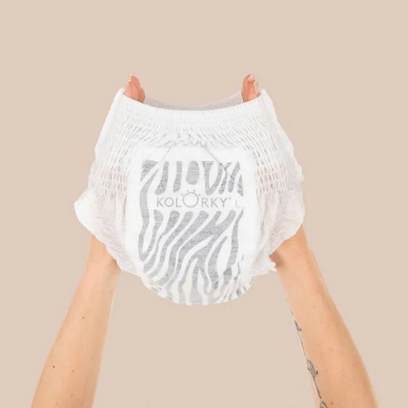Kolorky Deluxe Velvet Pants Wild еднократни пелени гащички размер L 8-13 Kg 19 бр.