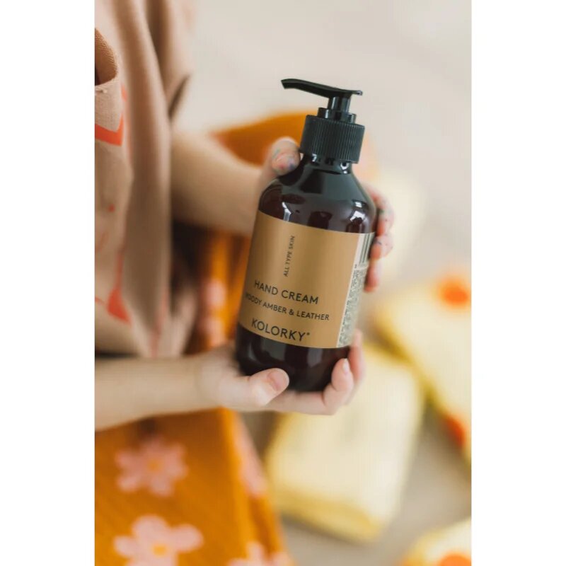 Kolorky Hand Cream крем за ръце Woody Amber & Leather 270 мл.
