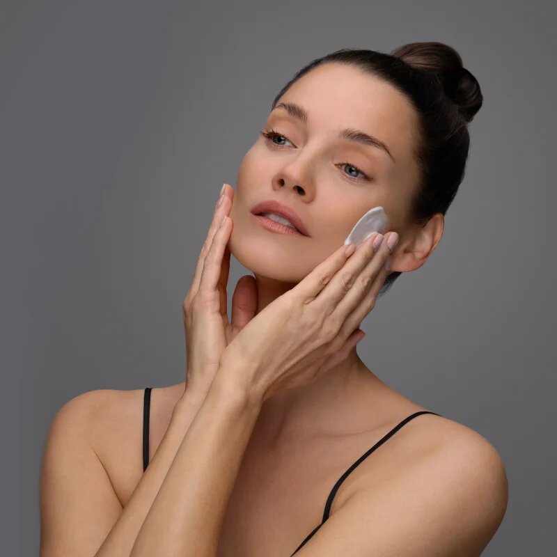 KORIKA Korean Heritage Silk & 8 Types of Hyaluronic Acid Silky Cleansing Foam почистваща пяна с хидратиращ ефект 150 мл.