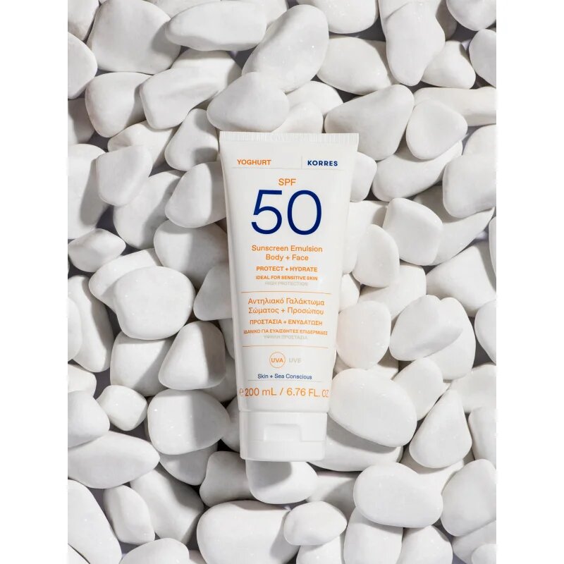 Korres Yoghurt Sunscreen лосион за слънце с хидратиращ ефект SPF 50 200 мл.