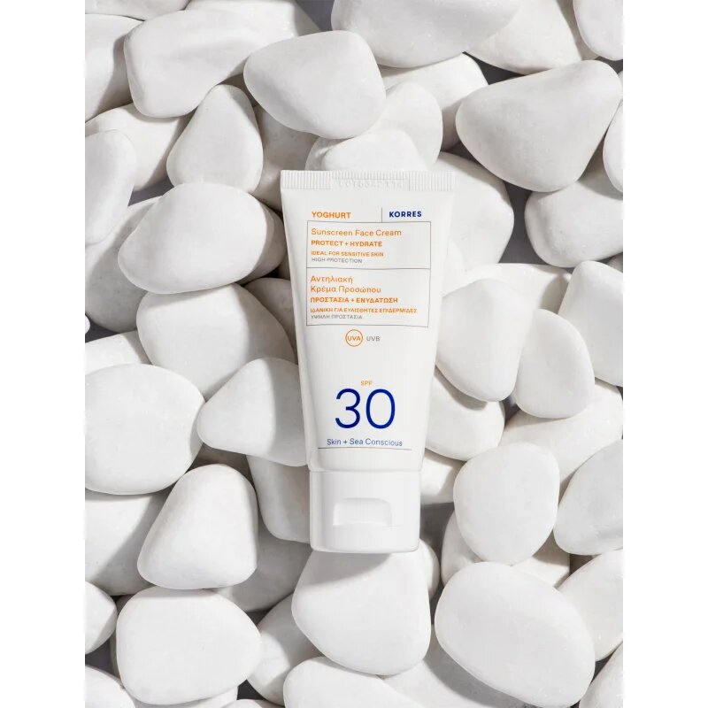 Korres Yoghurt Sunscreen слънцезащитен крем за лице с висока UV защита SPF 30 50 мл.