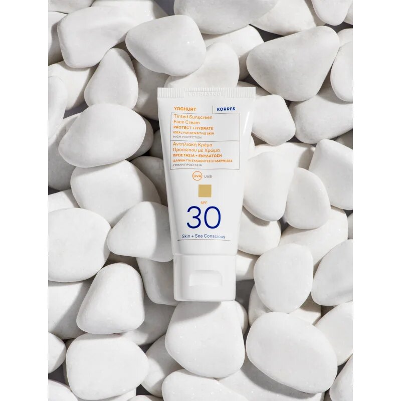 Korres Yoghurt Tinted Sunscreen тониращи слънцезащитни продукти SPF 30 50 мл.