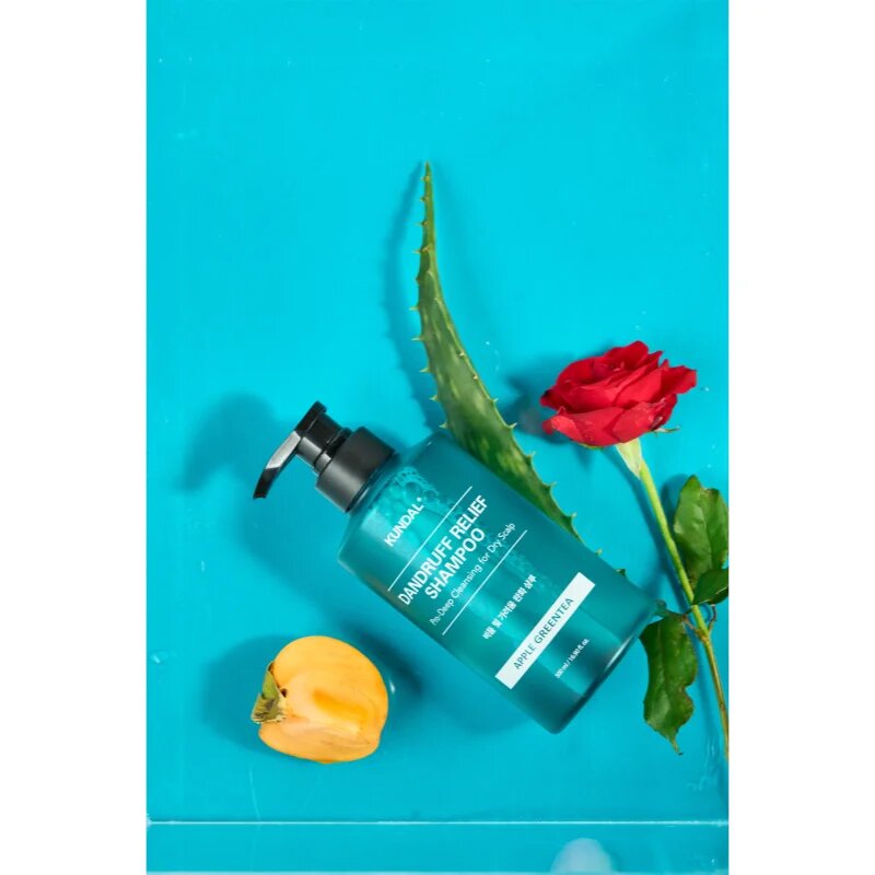 KUNDAL Dandruff Relief Shampoo Apple Green Tea шампоан против пърхот и сърбеж за суха кожа 500 мл.