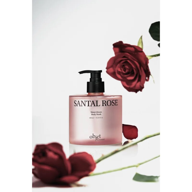 KUNDAL Objet Moist Gleam Body Wash парфюмиран душ гел за интензивна хидратация с аромат Santal Rose 450 мл.