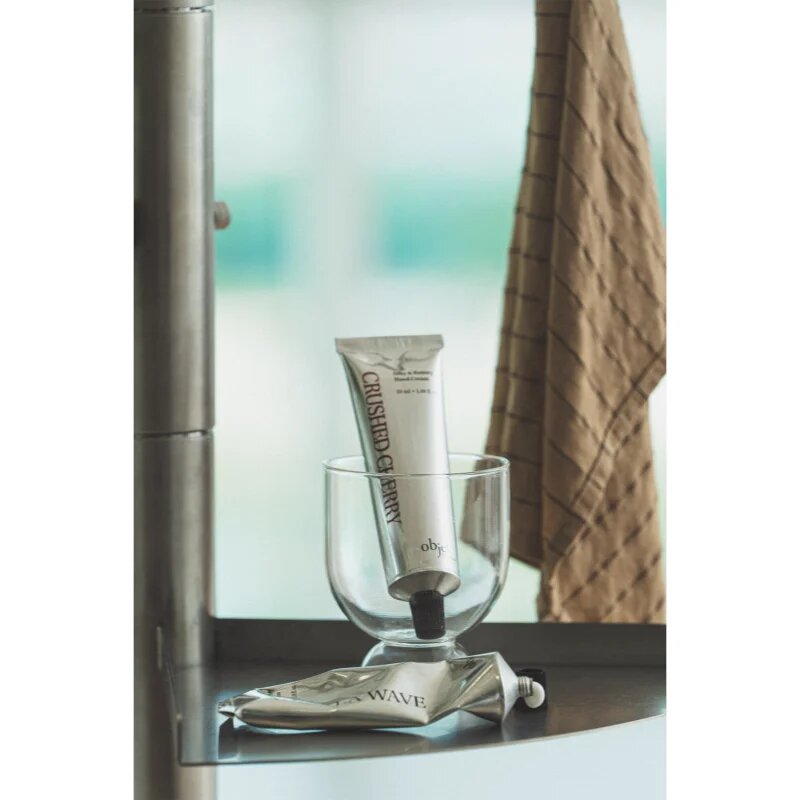KUNDAL Objet Silky & Buttery Hand Cream интензивен хидратиращ крем за ръце с аромат Crushed Cherry 50 мл.