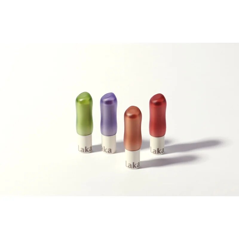 Laka Soul Vegan Lip Balm балсам за устни за хидратация и блясък цвят Berry 3.9 гр.