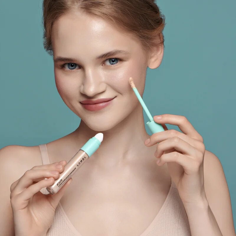 LAMEL OhMy Clear Face коректор с апликатор цвят 401 7 мл.