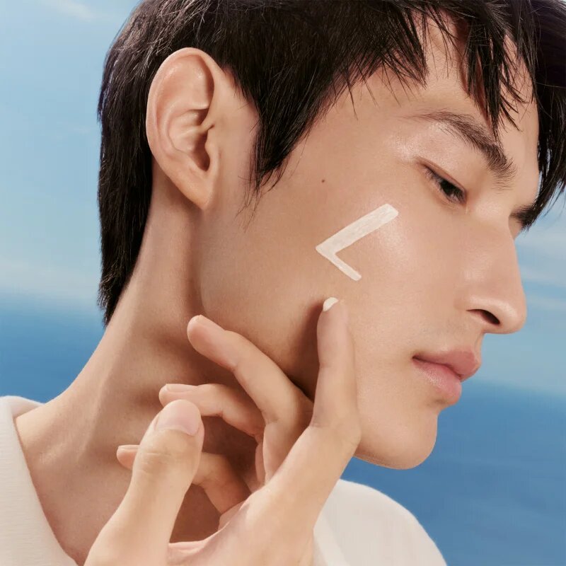 Lancaster Sun Perfect Air 50 Pore & Imperfections ултра лек защитен флуид за мазна и проблемна кожа SPF 50 40 мл.