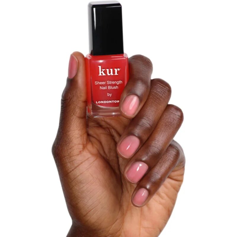 LONDONTOWN Kur Sheer Strength Nail Blush стягаща и озаряваща тонирана грижа за нокти цвят Poppy 12 мл.