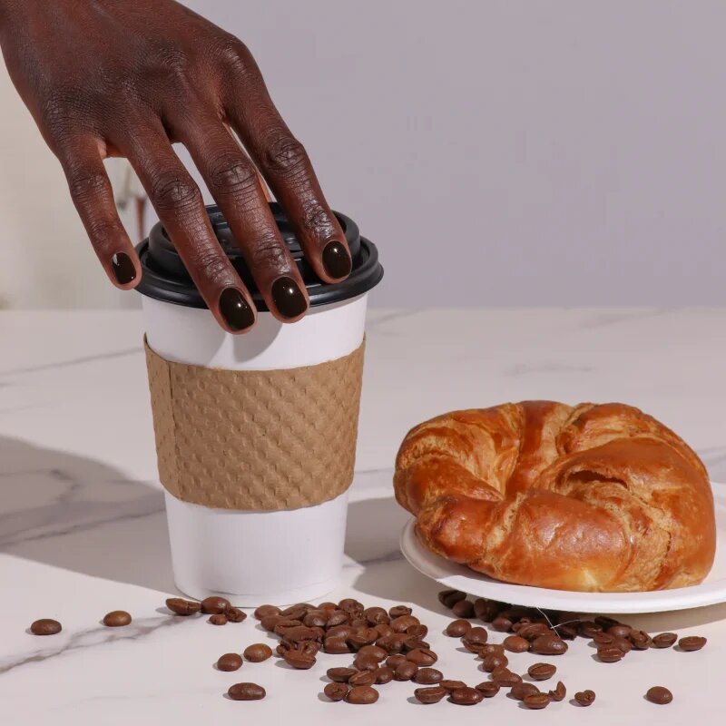 LONDONTOWN Lakur дълготраен лак за нокти цвят Midnight Mocha 12 мл.