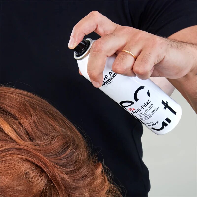 L’Oréal Professionnel Tecni.Art FIX Anti-Frizz спрей за фиксация против цъфтене 250 мл.