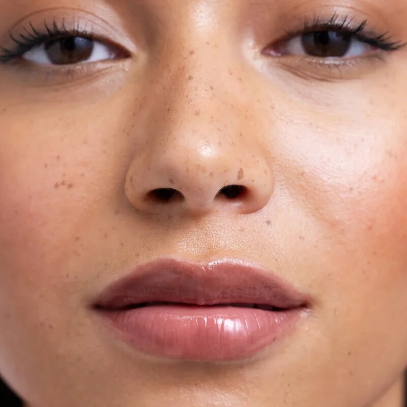 Lumene Lip Glow Oil Balm балсам за устни с олио цвят 4 Honey 10 мл.