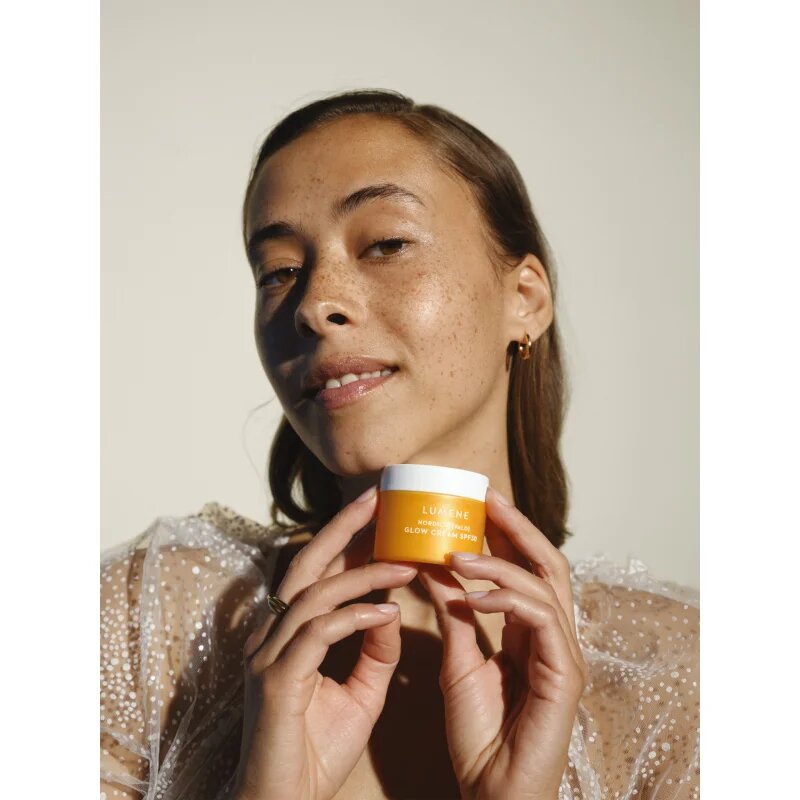Lumene Nordic-C [VALO] Glow Cream озаряващ дневен крем SPF 30 50 мл.