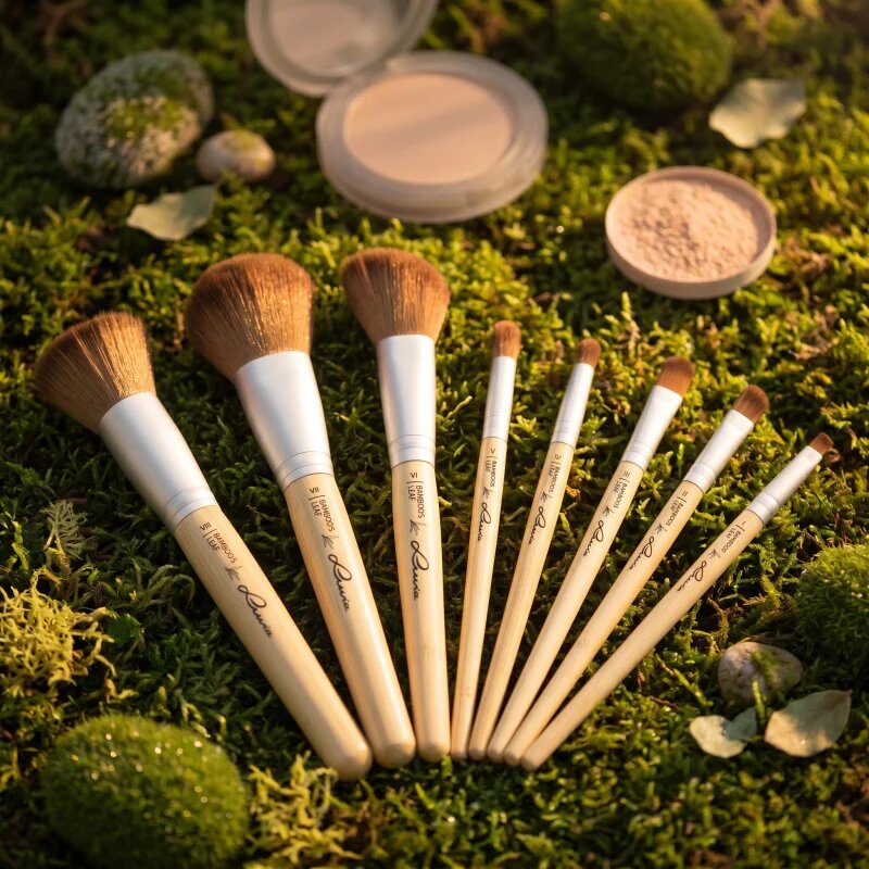 Luvia Cosmetics Bamboo’s Leaf Brush Set комплкет четки с калъф