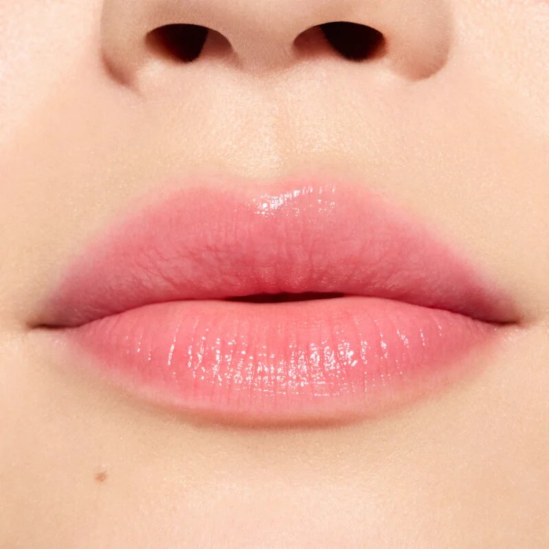 MAC Cosmetics Glow Play Lip Balm подхранващ и хидратиращ балсам за устни цвят Smile 3.14 гр.