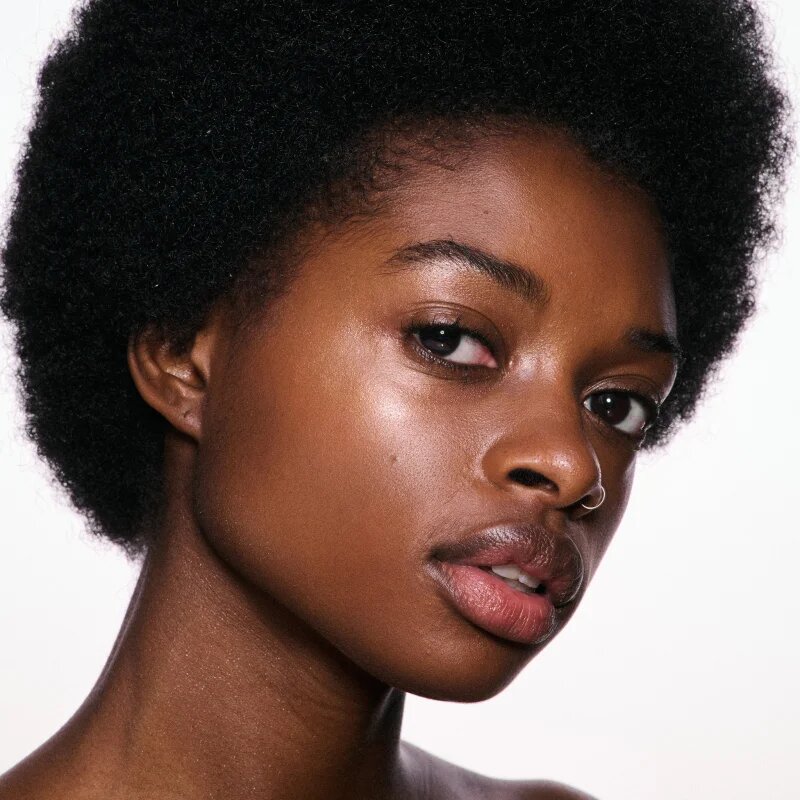 MAC Cosmetics Skinfinish Lightstruck течен хайлайтър цвят Bubbled Over 15 мл.