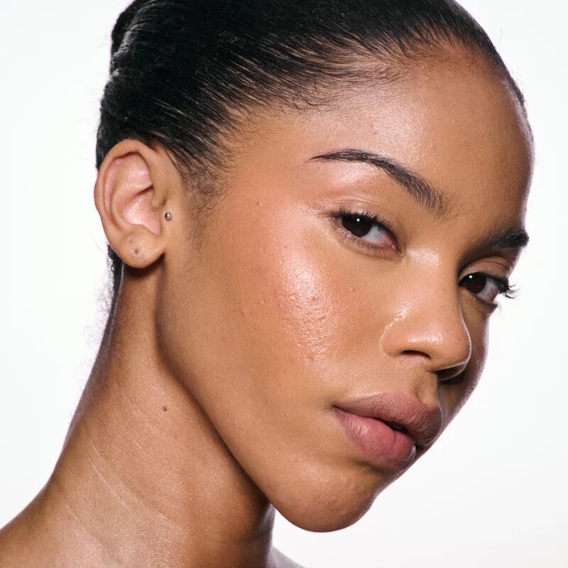 MAC Cosmetics Skinfinish Lightstruck течен хайлайтър цвят Cherry Chrome 15 мл.