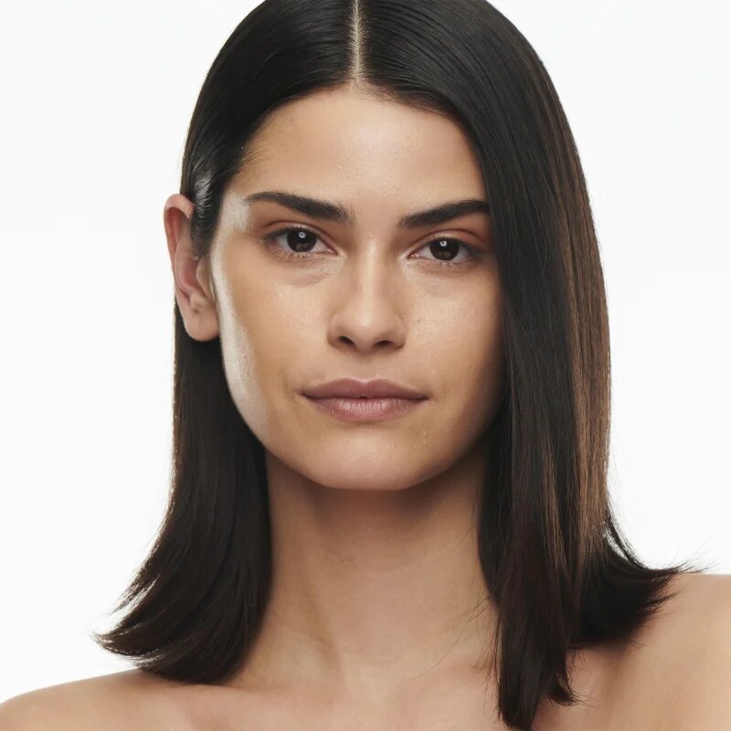 MAC Cosmetics Studio Radiance Serum-Powered Foundation хидратиращ фон дьо тен цвят NC25 30 мл.