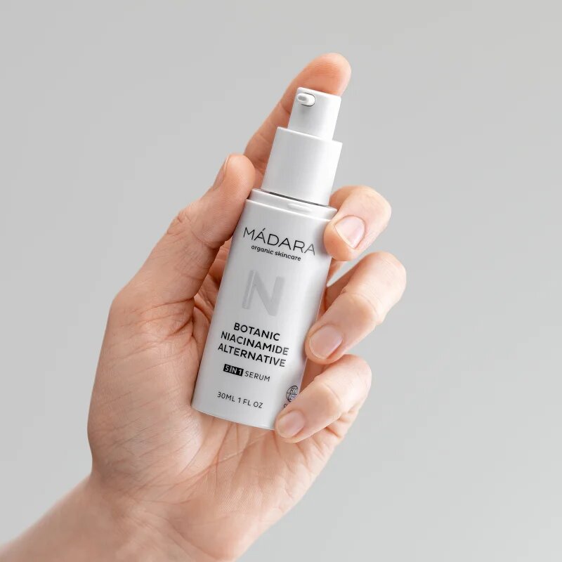 Mádara MÁDARA Niacinamide Alternative серум за лице 5 в 1 30 мл.