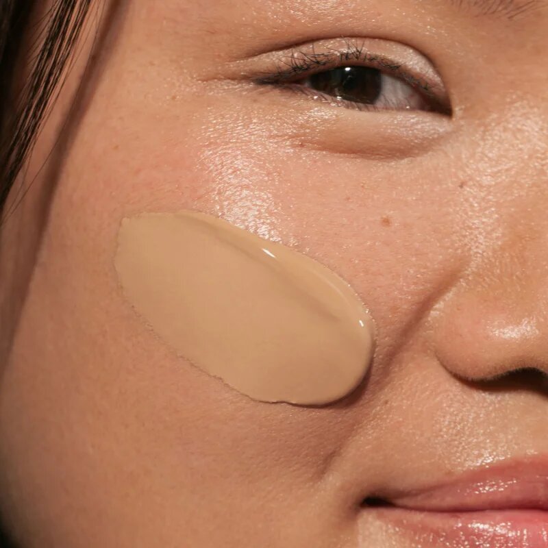 Mádara MÁDARA Skinonym Semi-Matte Peptide дълготраен фон дьо тен с пептиди цвят Golden Sand 50 30 мл.