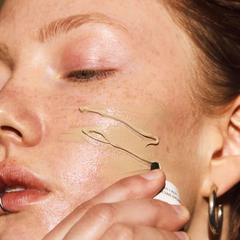 Mádara MÁDARA SPF30 Age-Defying защитна тонирана течност за лице 40 мл.