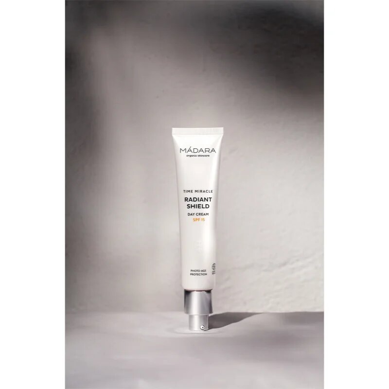 Mádara MÁDARA Time Miracle Radiant Shield озаряващ защитен крем SPF 15 40 мл.