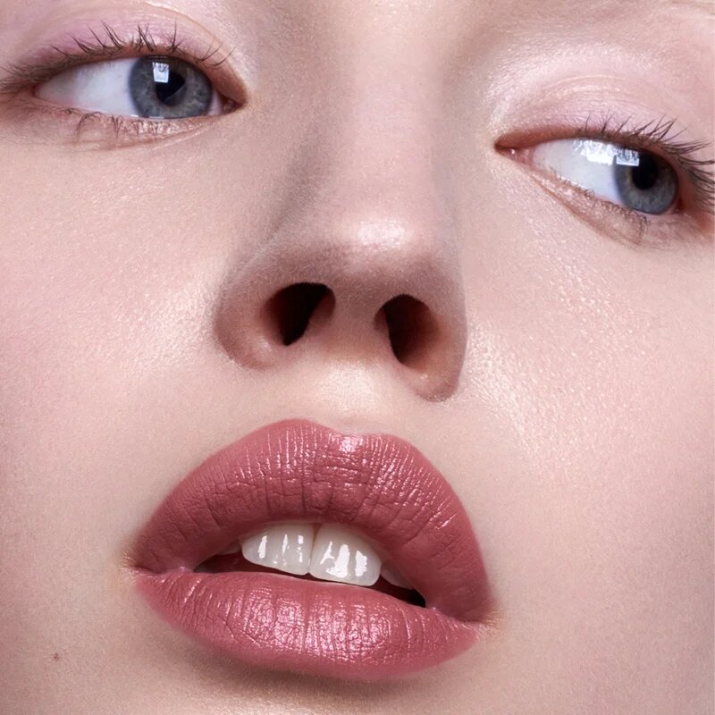 Mádara MÁDARA Velvet Wear матиращо червило цвят #31 Cool Nude 3.8 гр.