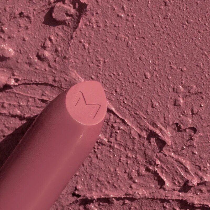 Mádara MÁDARA Velvet Wear матиращо червило цвят #31 Cool Nude 3.8 гр.