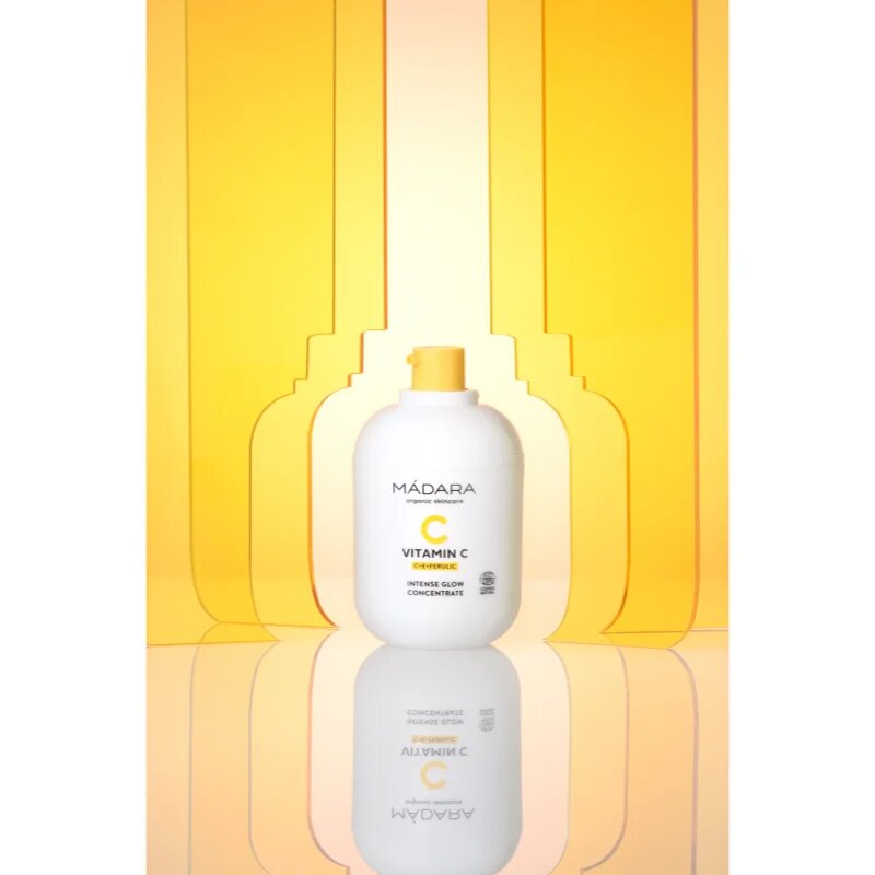 Mádara MÁDARA Vitamin C Intense Glow озаряващ концентрат 30 мл.