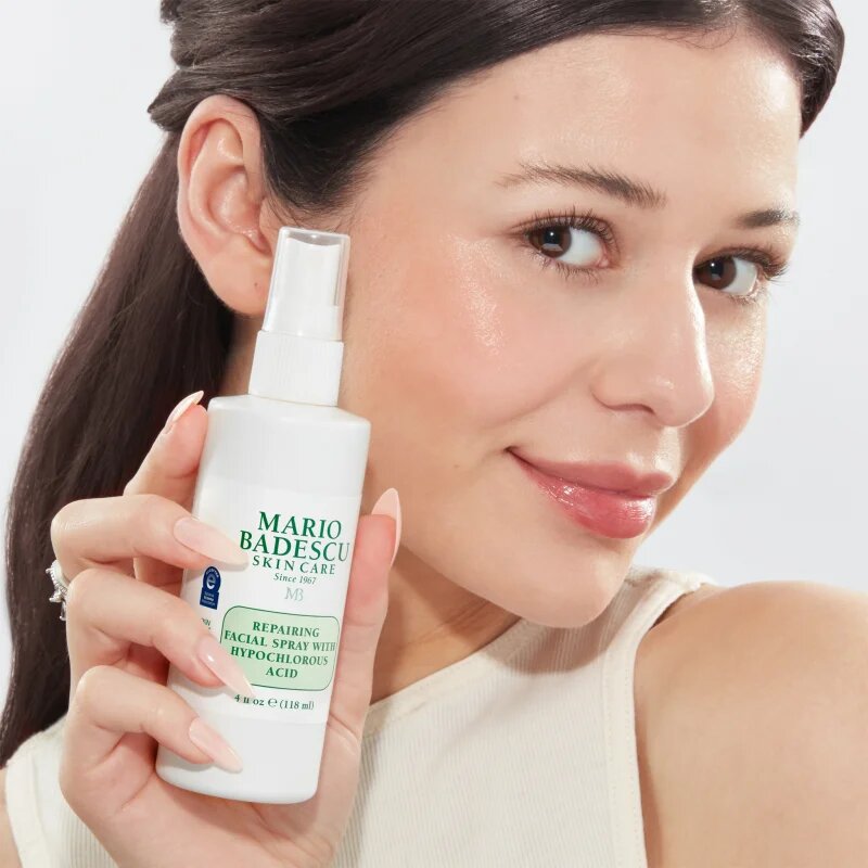 Mario Badescu Repairing Facial Spray With Hypochlorous Acid обновяващ спрей за лице за успокояване на кожата 118 мл.