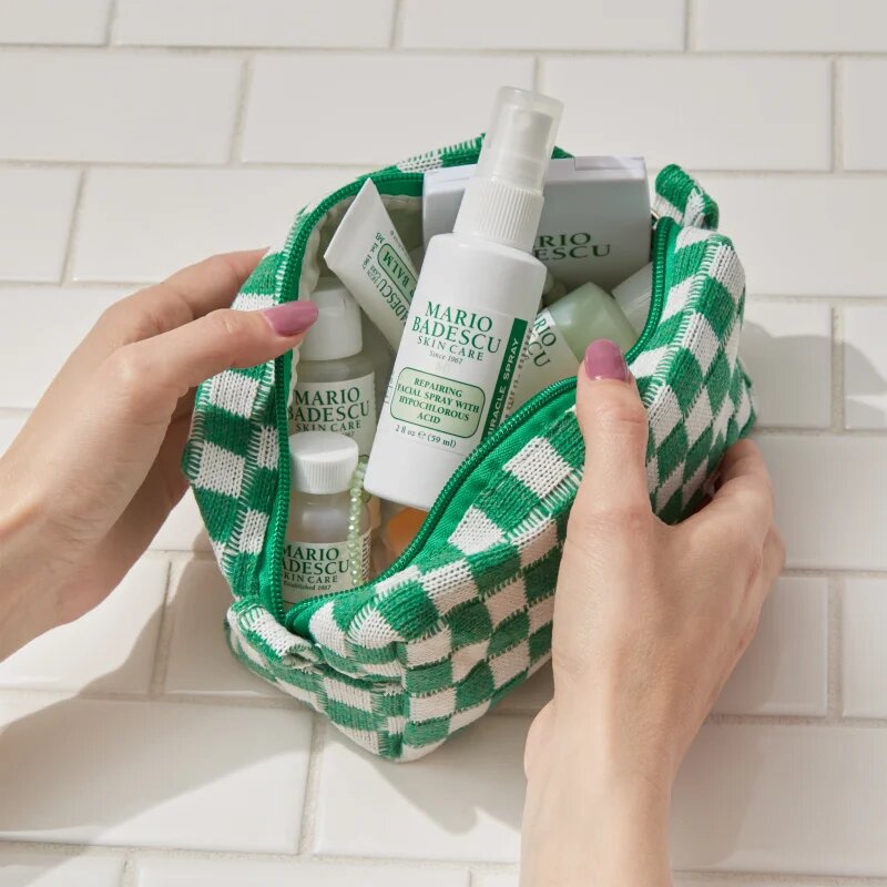 Mario Badescu Repairing Facial Spray With Hypochlorous Acid обновяващ спрей за лице за успокояване на кожата 59 мл.