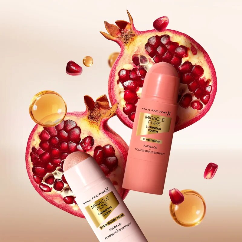 Max Factor Miracle Pure Luminous Touch кремообразен озарител цвят 10 Soft Pearl 6 гр.