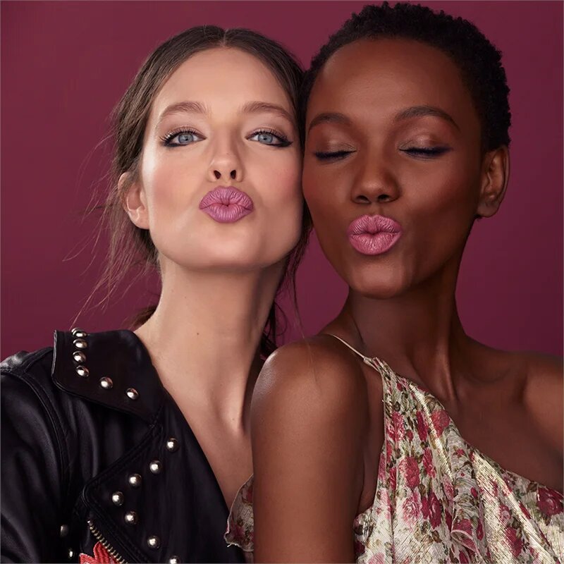 MAYBELLINE NEW YORK Color Sensational Smoked Roses овлажняващо червило цвят 320 Steamy Rose 3.6 гр.