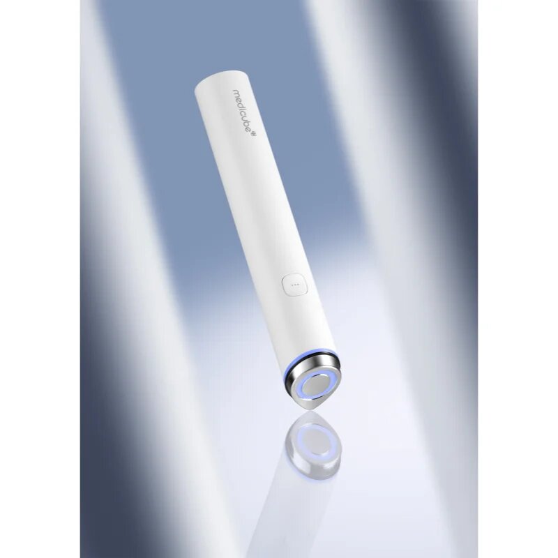 Medicube Age-R Booster Pro Mini мултифункционален уред за освежаване и изглаждане на кожата боя White 75 гр.