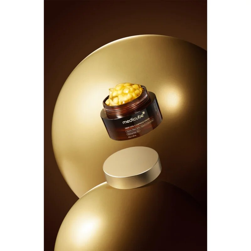 Medicube Deep Vita C Capsule Cream озаряващ крем за лице с хиперпигментация 55 гр.