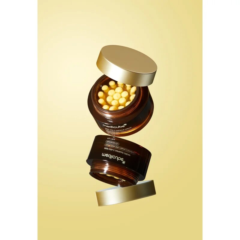 Medicube Deep Vita C Capsule Cream озаряващ крем за лице с хиперпигментация 55 гр.